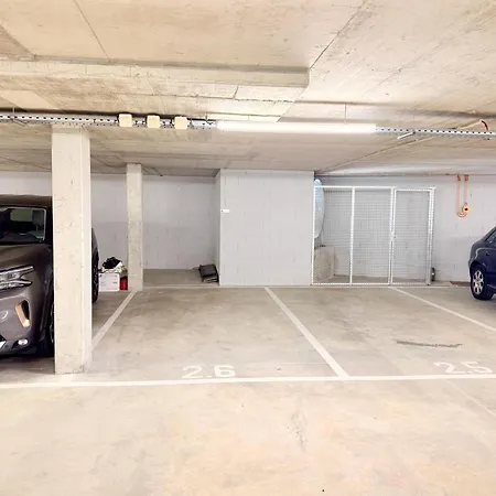 - Estacionamento Daire